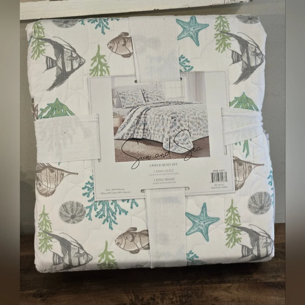Sun and Sea King Quilt Nautical Beach Fish Ocean